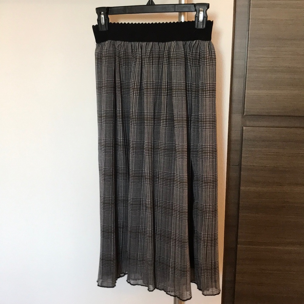 Zara black and white plaid skirt